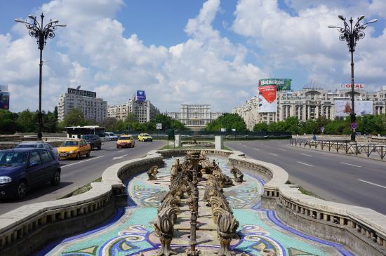 Unirii Square